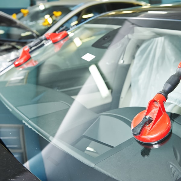 Auto glass company to call when windshield is shattered  in Lithia FL